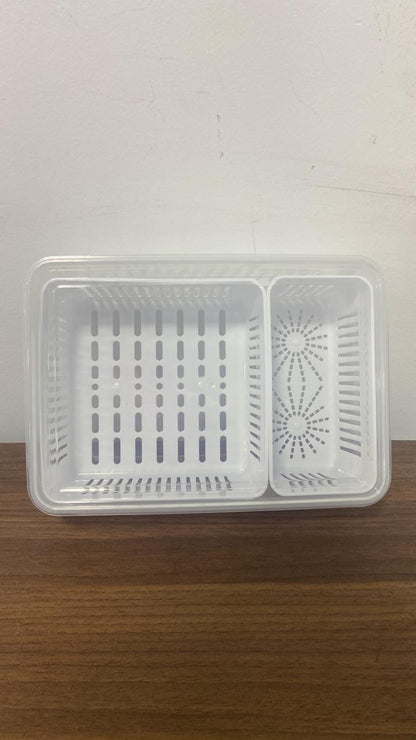 RECIPIENTE RECTANGULAR PARA NEVERA CON TAPA, ESCURRIDOR Y 2 DIVISIONES EN RECIPIENTES INDIVIDUALES